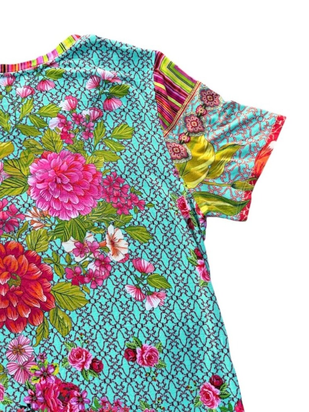 Johnny Was Floral Bamboo V-Neck Bohemian Jersey Top | Women’s Size L - Picture 9 of 13